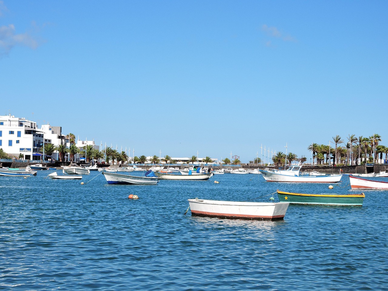 Buche jetzt Deine Reise ab Frankfurt am Main nach Lanzarote*