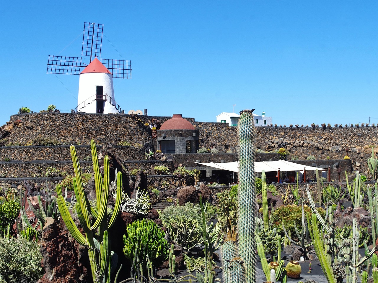 Buche jetzt Deinen Strandurlaub auf Lanzarote*