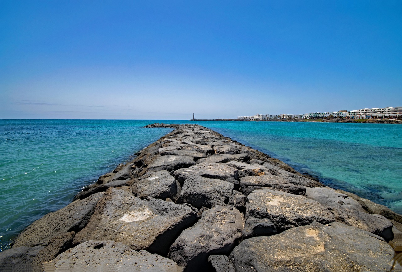 Buche jetzt Deine Reise ab Hamburg nach Lanzarote*