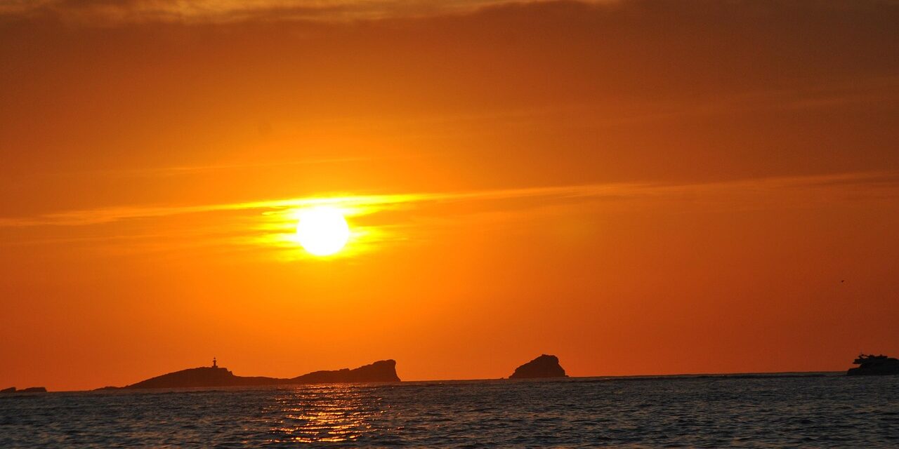 13481830-sunset-4459149_1280